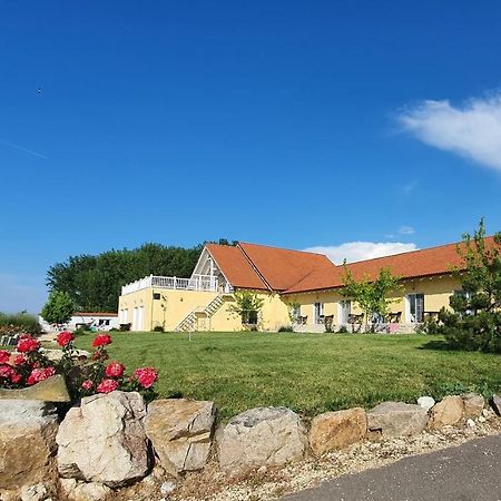 Naiada Villa Ostrov Exterior photo